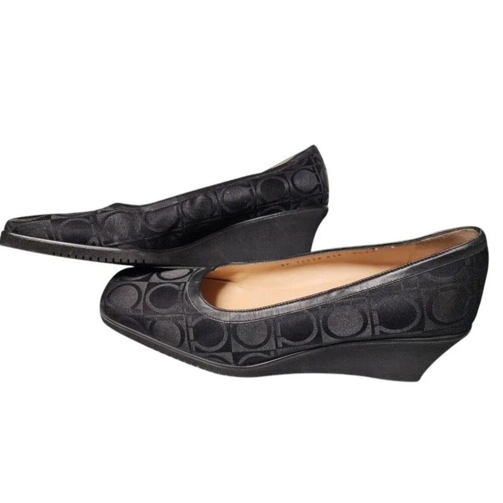 Salvator Ferragamo Black Vintage Wedge Pumps Gancini Logo Monogram Size 8.5 A